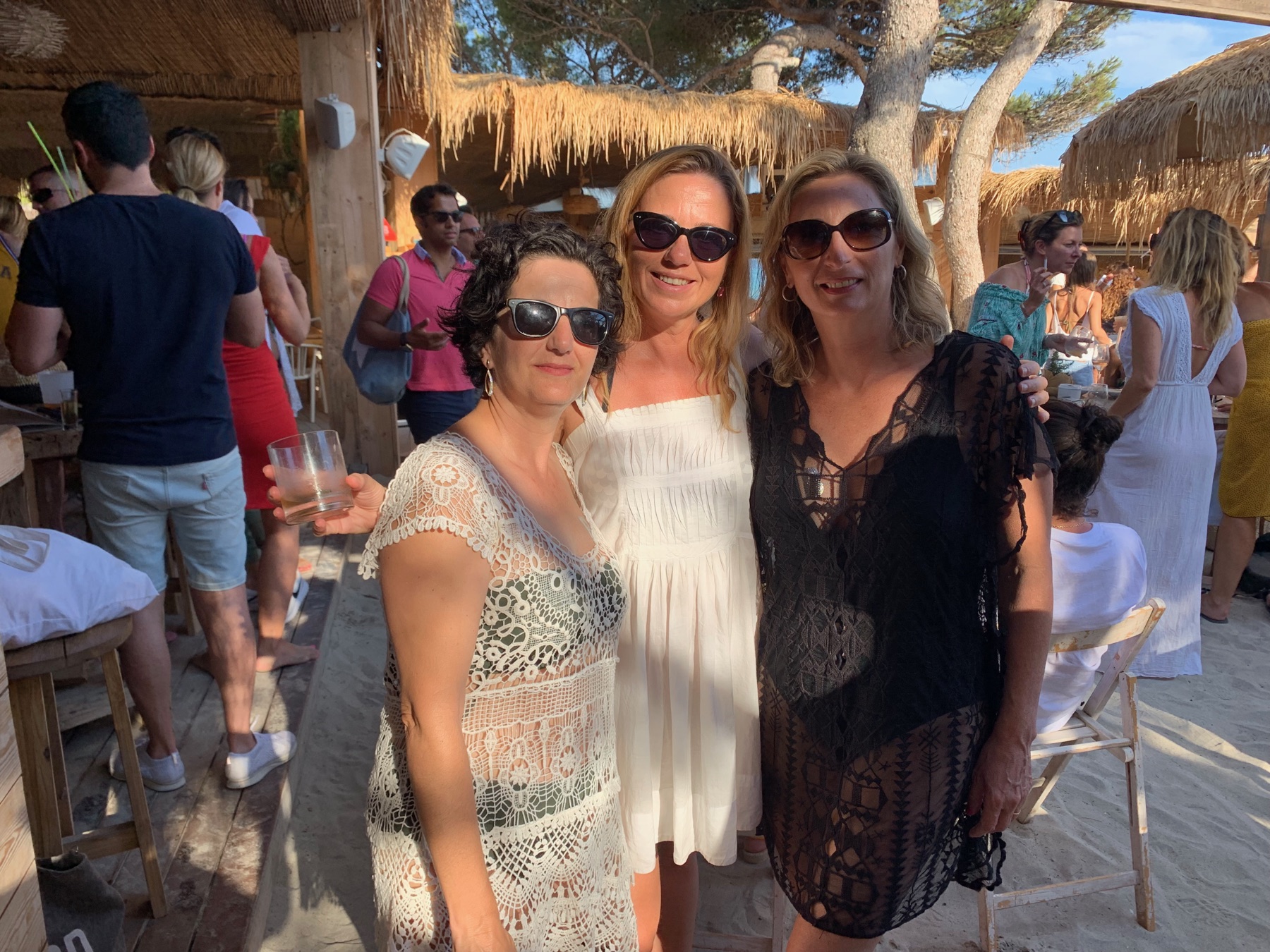 Amigas en Ibiza